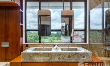 5 Bedroom Villa for sale in Umalas, Bali