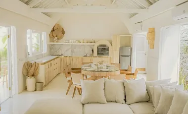 6 Bedroom Villa for sale in Canggu, Bali