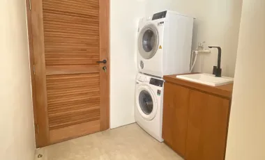 6 Bedroom Villa for sale in Umalas, Bali