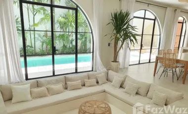 6 Bedroom Villa for sale in Umalas, Bali