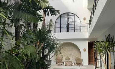 6 Bedroom Villa for sale in Umalas, Bali