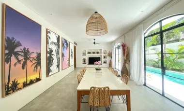 6 Bedroom Villa for sale in Umalas, Bali