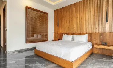 5 Bedroom Villa for sale in Batu Bolong, Bali