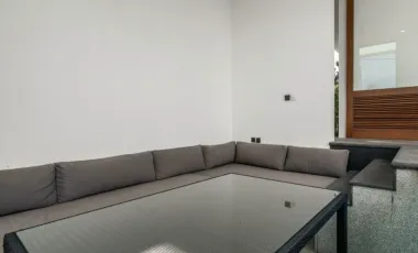 5 Bedroom Villa for sale in Batu Bolong, Bali