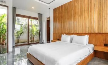 5 Bedroom Villa for sale in Batu Bolong, Bali