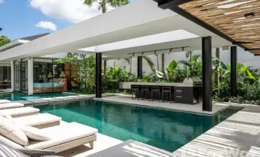 5 Bedroom Villa for sale in Pererenan, Bali