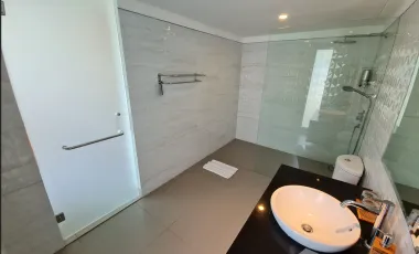 6 Bedroom Villa for sale in Ungasan, Bali