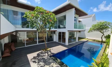 6 Bedroom Villa for sale in Ungasan, Bali