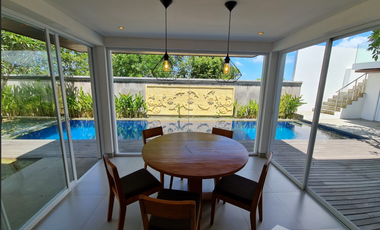 6 Bedroom Villa for sale in Ungasan, Bali