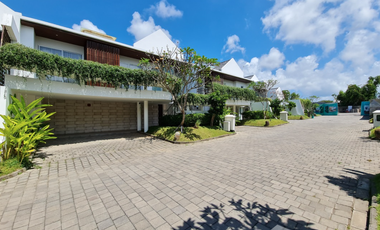 6 Bedroom Villa for sale in Ungasan, Bali