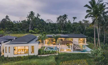 6 Bedroom Villa for sale in Tampak Siring, Bali