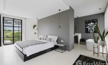 5 Bedroom Villa for sale in Kerobokan, Bali