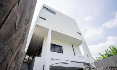 4 Bedroom Villa for sale in Denpasar Selata, Bali