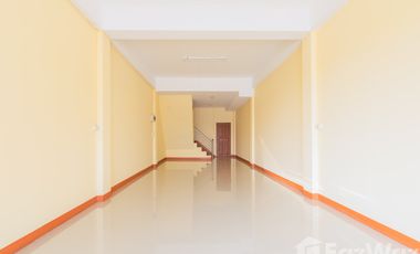 2 Bedroom Townhouse for sale in Mae Chua, Phrae