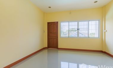 2 Bedroom Townhouse for sale in Mae Chua, Phrae