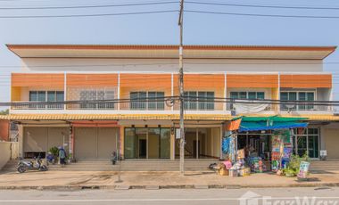 2 Bedroom Townhouse for sale in Mae Chua, Phrae