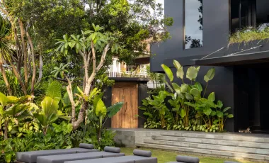 5 Bedroom Villa for sale in Canggu, Bali