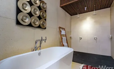 6 Bedroom Villa for sale in Seminyak, Bali