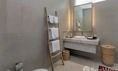 6 Bedroom Villa for sale in Seminyak, Bali