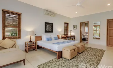 6 Bedroom Villa for sale in Seminyak, Bali