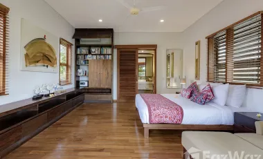 6 Bedroom Villa for sale in Seminyak, Bali