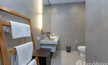 6 Bedroom Villa for sale in Seminyak, Bali