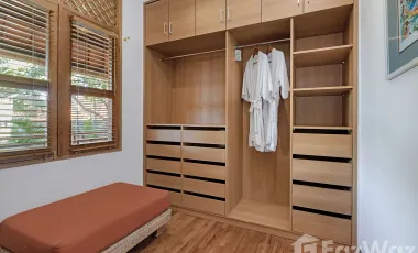 6 Bedroom Villa for sale in Seminyak, Bali