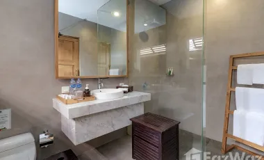 6 Bedroom Villa for sale in Seminyak, Bali