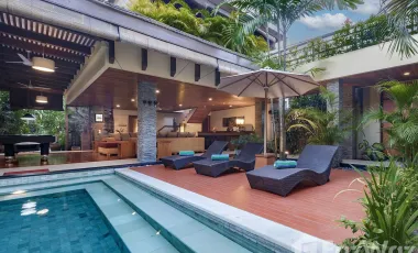 6 Bedroom Villa for sale in Seminyak, Bali