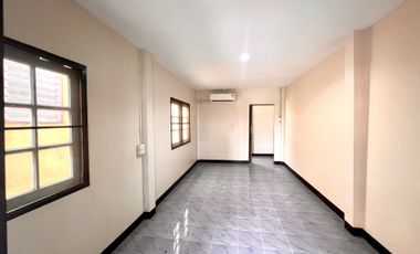 5 Bedroom House for sale in Khlong Nueng, Pathum Thani