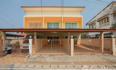 2 Bedroom Townhouse for sale in Nai Wiang, Phrae