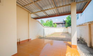 2 Bedroom Townhouse for sale in Nai Wiang, Phrae