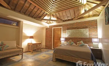 8 Bedroom Hotel for sale in Kerobokan, Bali