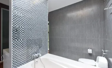 5 Bedroom Villa for sale in Denpasar Selata, Bali