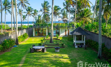 6 Bedroom Villa for sale in Pekutatan, Bali