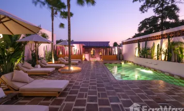8 Bedroom Hotel for sale in Kerobokan, Bali