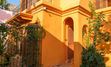 8 Bedroom Hotel for sale in Kerobokan, Bali