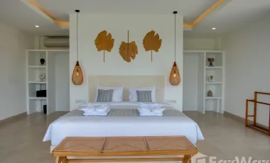 5 Bedroom Villa for sale in Kerobokan, Bali