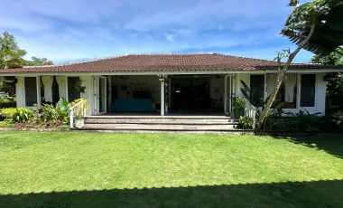 5 Bedroom Villa for sale in Mengwi, Bali