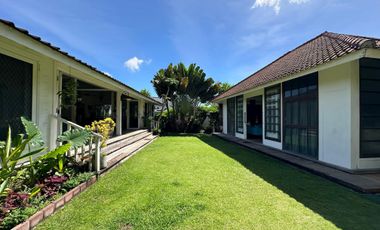 5 Bedroom Villa for sale in Mengwi, Bali