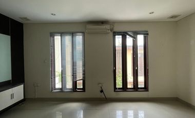 Whole Building for sale in Kerobokan, Bali