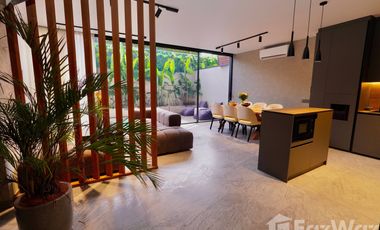 2 Bedroom Townhouse for sale at SWOI Loft Umalas