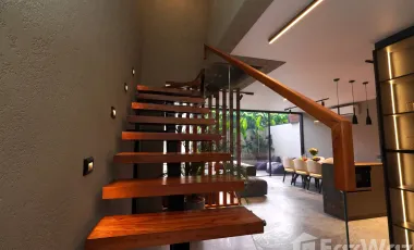 2 Bedroom Townhouse for sale at SWOI Loft Umalas