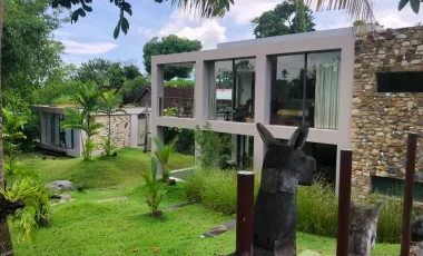 6 Bedroom Villa for sale in Kerobokan, Bali