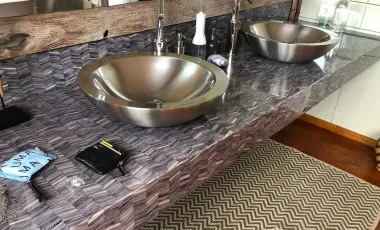 6 Bedroom Villa for sale in Kerobokan, Bali