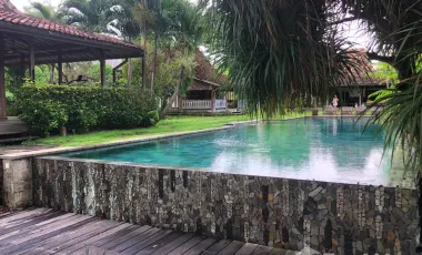 6 Bedroom Villa for sale in Kerobokan, Bali