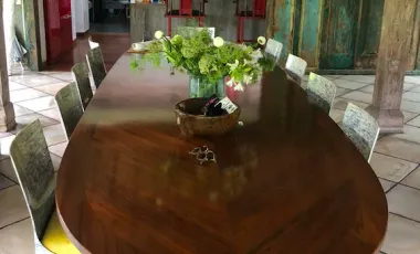 6 Bedroom Villa for sale in Kerobokan, Bali