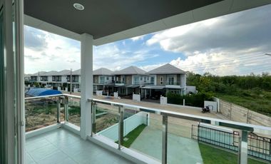5 Bedroom House for sale at Villa Nara