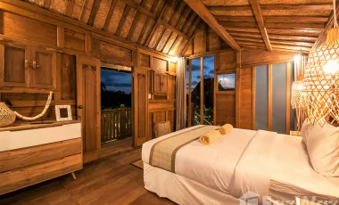 5 Bedroom Villa for sale in Seminyak, Bali