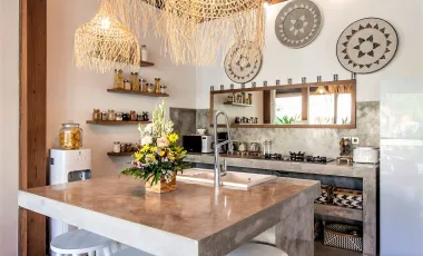 5 Bedroom Villa for sale in Seminyak, Bali